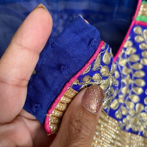 HANDMADE Authentic Embroidered U Neck Blue & Gold Saree Choli Bollywood Small - Picture 6 of 16